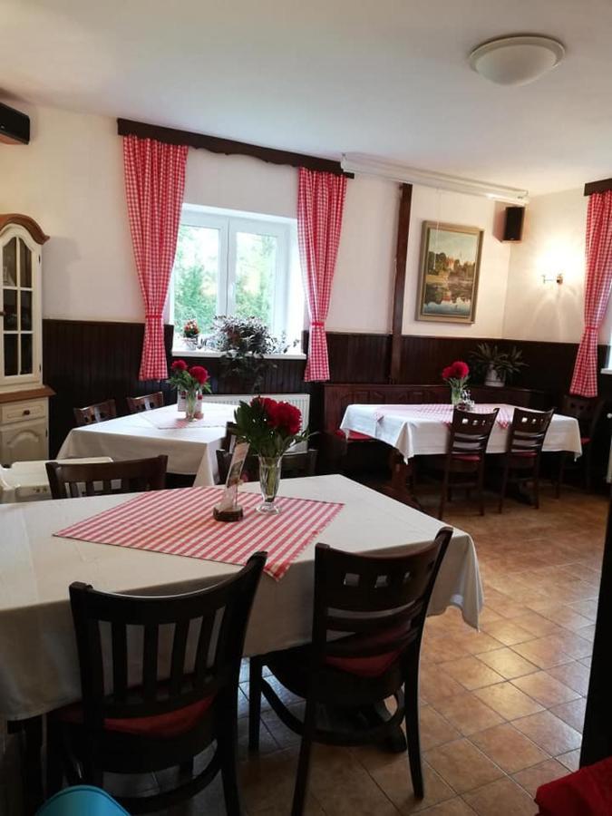 Guesthouse Arnika Fužine Eksteriør billede